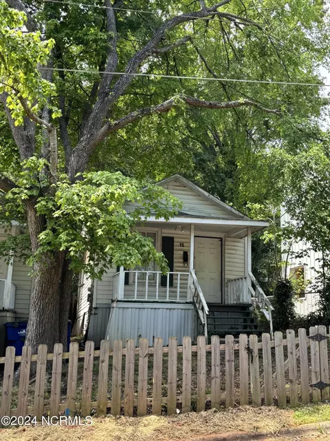 15 Saint Augustine, Raleigh, NC 27610