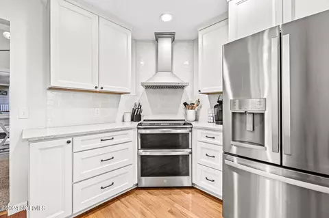 Kitchen - 110 Spring Lake Dr, Pinehurst, NC 28374 photo 5 of 5