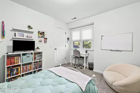 Bedroom - 110 Spring Lake Dr, Pinehurst, NC 28374 photo 6 of 9