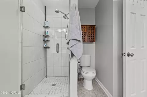 Bath - 110 Spring Lake Dr, Pinehurst, NC 28374 photo 4 of 6