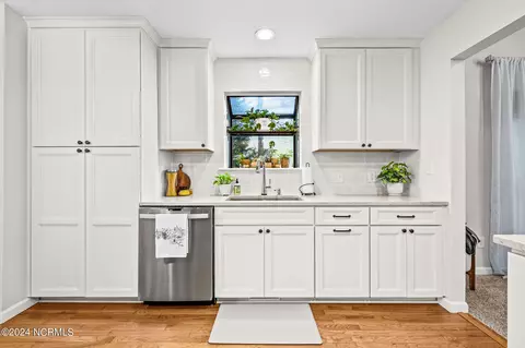 Kitchen - 110 Spring Lake Dr, Pinehurst, NC 28374 photo 3 of 5