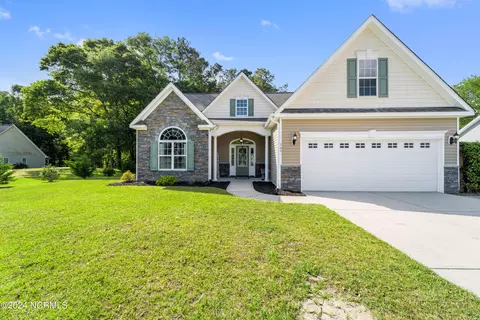 109 Walnut Hills Dr, Richlands, NC 28574