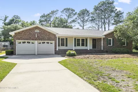 214 Madeline Dr, Wilmington, NC 28405