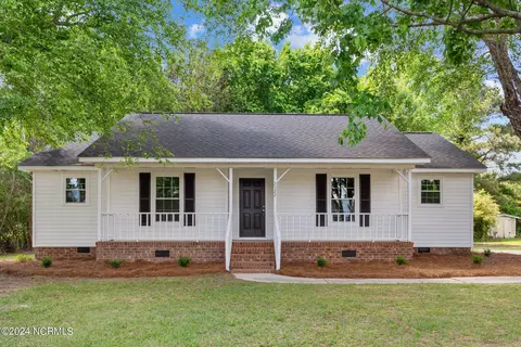 2522 Thomas Langston Rd, Winterville, NC 28590