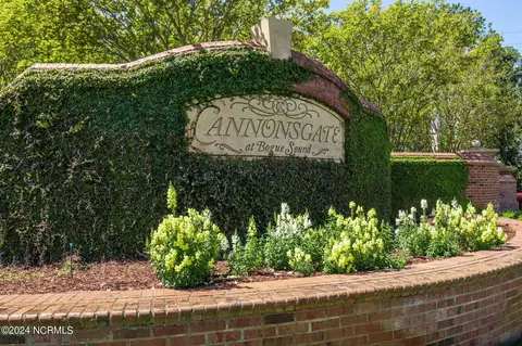 212 Cumberland St, Newport, NC 28570