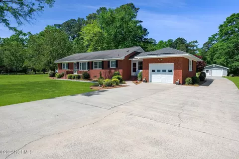 5056 Nc Highway 43 S, Greenville, NC 27858