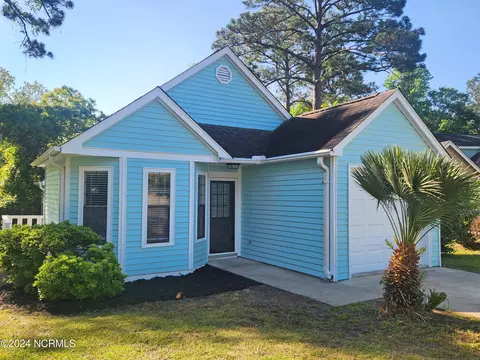 1091 Valley Dr, Calabash, NC 28467