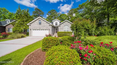 8866 Lansdowne Dr NW, Calabash, NC 28467
