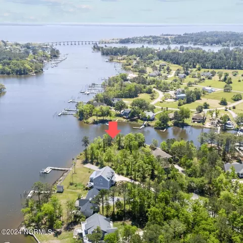 50 Spinnaker Point Rd S, Oriental, NC 28571