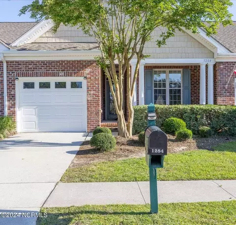1284 Greensview Cir, Leland, NC 28451