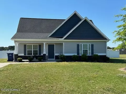 214 Asheberne Dr, Washington, NC 27889