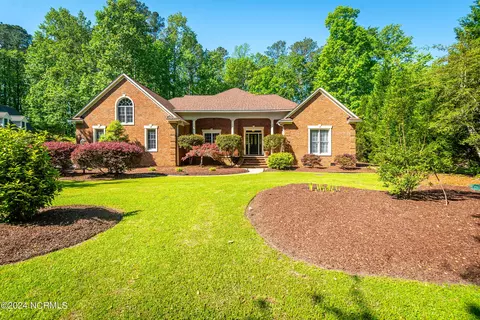 116 Providence Pl, Chocowinity, NC 27817