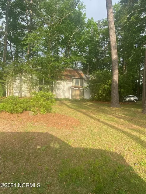 209 Fairway Dr, Trent Woods, NC 28562