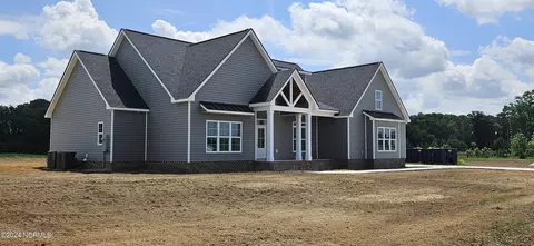 119 Eagle Point Ln, Clinton, NC 28328 photo 2