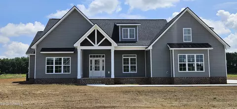 119 Eagle Point Ln, Clinton, NC 28328