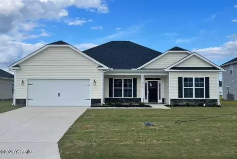 1421 Mona Passage Ct, New Bern, NC 28560