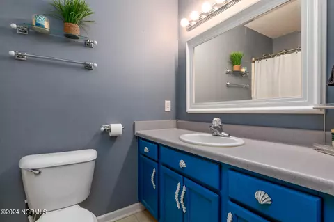 Bath - 137 Daphne Dr, Hubert, NC 28539 photo 2 of 2