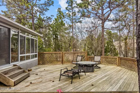 Exterior - 100 Mcdonald Rd E, Pinehurst, NC 28374 photo 9 of 12