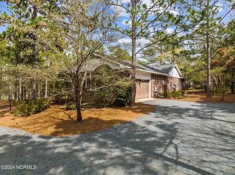 Exterior - 100 Mcdonald Rd E, Pinehurst, NC 28374 photo 7 of 12