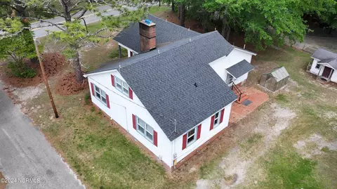 Exterior - 5887 Pine St, Bailey, NC 27807 photo 4 of 13