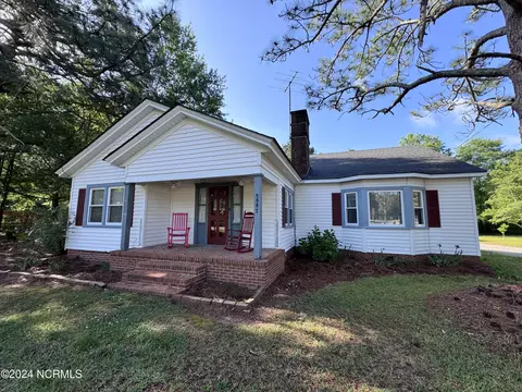 Exterior - 5887 Pine St, Bailey, NC 27807 photo 8 of 13