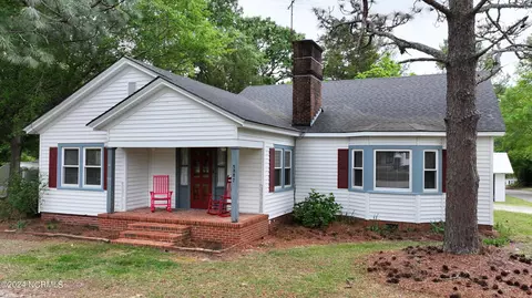 Exterior - 5887 Pine St, Bailey, NC 27807 photo 2 of 13