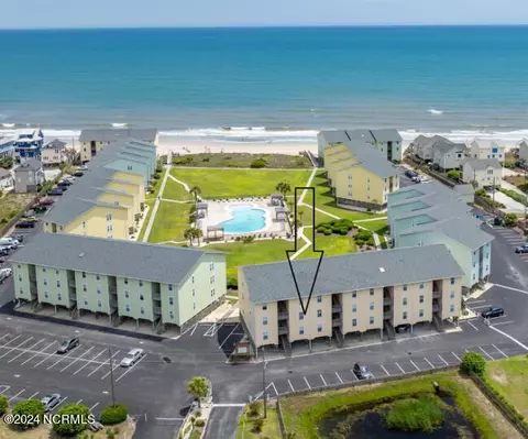 918 N New River Dr #427, Surf City, NC 28445