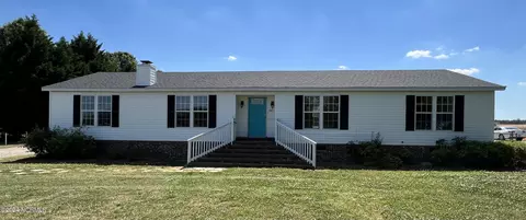5043 Carter Rd, Elm City, NC 27822