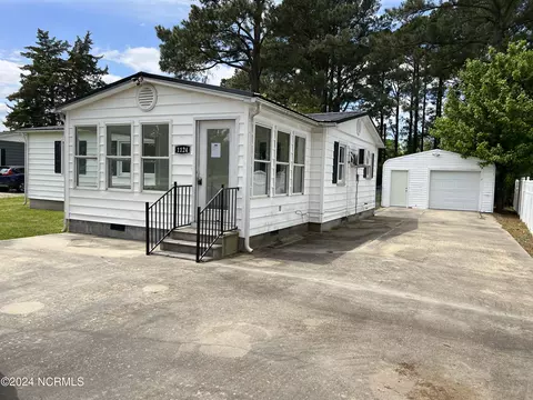 1124 Horseshoe Rd, Elizabeth City, NC 27909