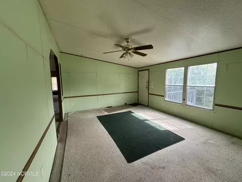 100 Maready Ln, Hubert, NC 28539 photo 2