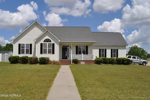 3500 Greystone Dr W, Wilson, NC 27893