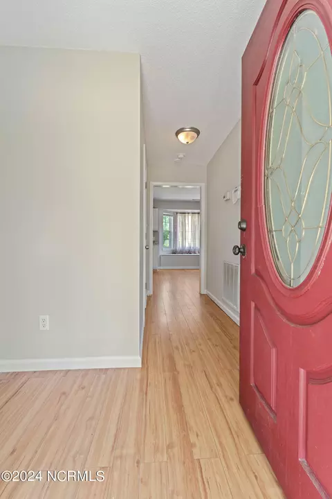 503 Maize Ct, Hubert, NC 28539 photo 2