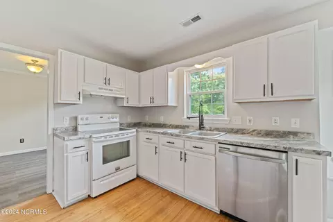 503 Maize Ct, Hubert, NC 28539 photo 9