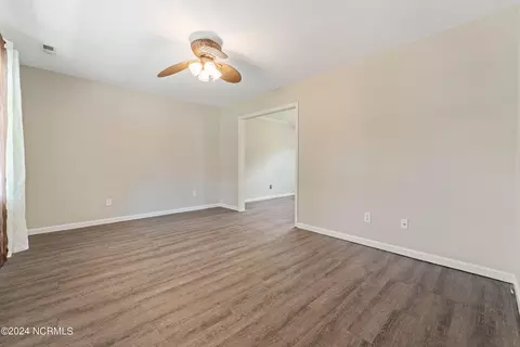 503 Maize Ct, Hubert, NC 28539 photo 5