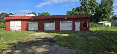 2923 Belgrade Swansboro Rd, Maysville, NC 28555