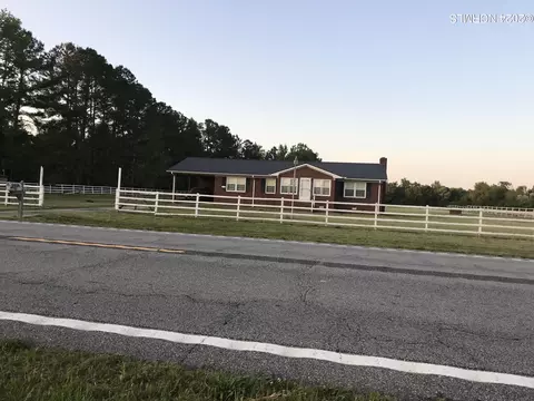 2414 Governors Rd, Windsor, NC 27983