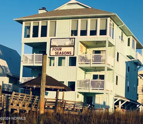1101 Canal Dr #3, Carolina Beach, NC 28428