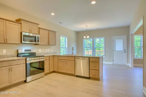 905 Marshview Ct, Hubert, NC 28539 photo 7