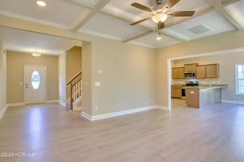 905 Marshview Ct, Hubert, NC 28539 photo 2