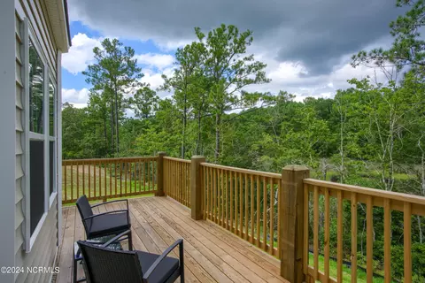 Exterior - 909 Marshview Ct, Hubert, NC 28539 photo 4 of 4