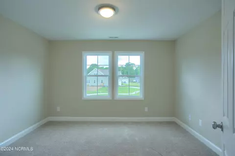 Bedroom - 909 Marshview Ct, Hubert, NC 28539 photo 4 of 5