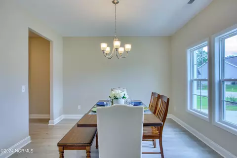 Dining - 909 Marshview Ct, Hubert, NC 28539 photo 1 of 2
