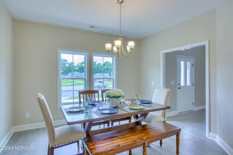 Dining - 909 Marshview Ct, Hubert, NC 28539 photo 2 of 2