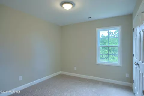 Bedroom - 909 Marshview Ct, Hubert, NC 28539 photo 3 of 5