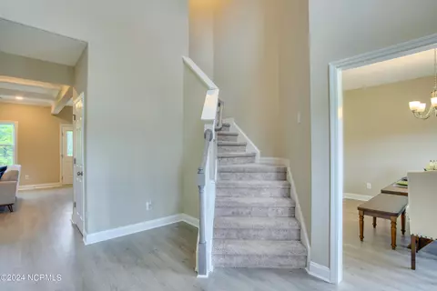 Entry Way - 909 Marshview Ct, Hubert, NC 28539 photo 1 of 1