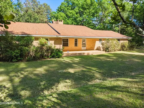 141 Brinkley Rd, Carthage, NC 28327