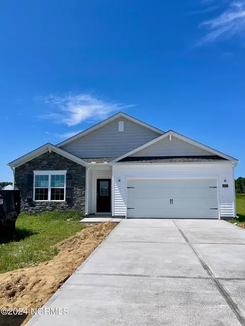 6990 County Home Rd, Ayden, NC 28513