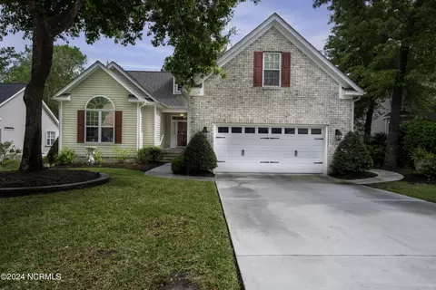 3861 Timber Stream Dr, Southport, NC 28461