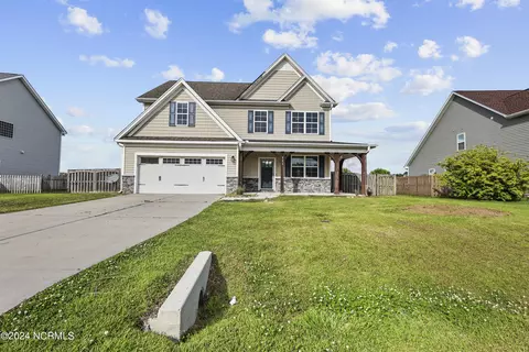 121 Foggy River Way, Jacksonville, NC 28540