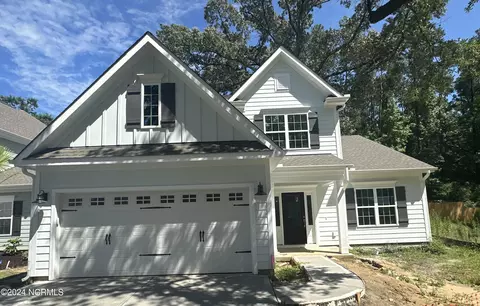 1148 Sea Lavender Dr #HOME 16, Wilmington, NC 28403